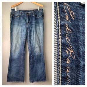 Eddie Bauer Womens Size 10 Curvy Boot Cut Medium Wash Stretch Denim Jeans 34X31